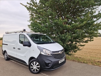 Used Vauxhall Vivaro 2017 for sale - 75662907: Photo