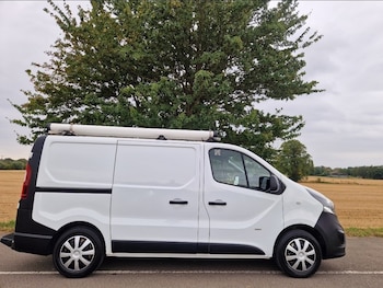 Used Vauxhall Vivaro 2017 for sale - 75662907: Photo