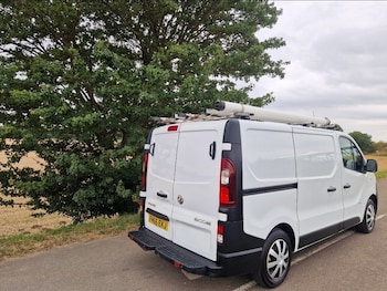 Used Vauxhall Vivaro 2017 for sale - 75662907: Photo