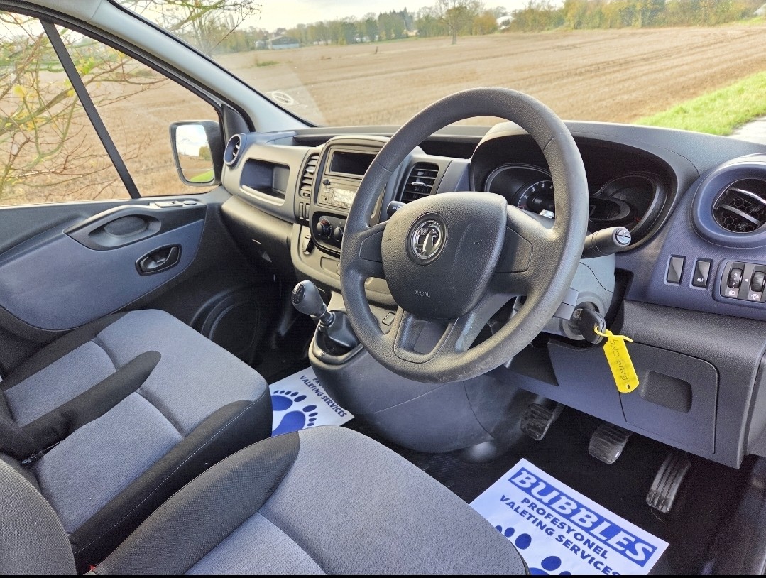 Used Vauxhall Vivaro 2019 for sale - 76673256: Photo 10