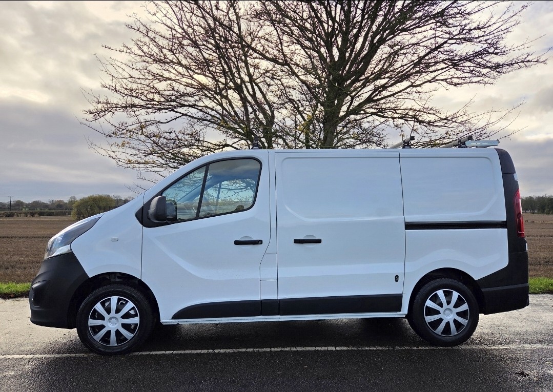 Used Vauxhall Vivaro 2019 for sale - 76673256: Photo 3