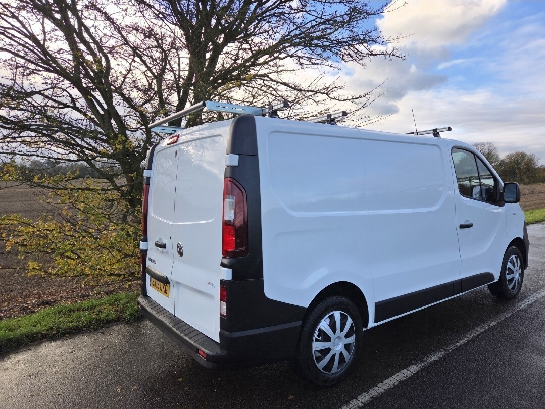 Used Vauxhall Vivaro 2019 for sale - 76673256: Photo 5