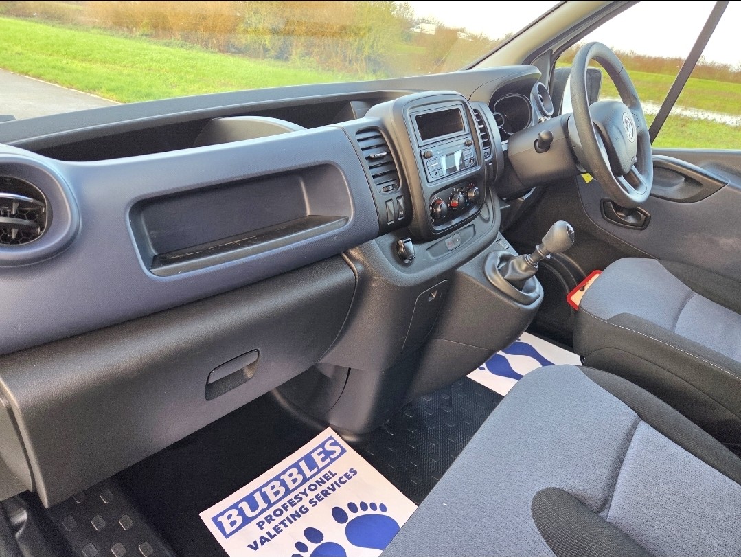 Used Vauxhall Vivaro 2019 for sale - 76673256: Photo 9