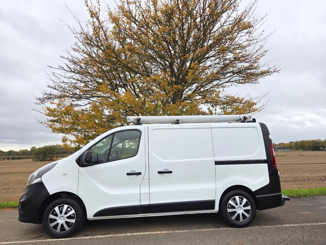 Used Vauxhall Vivaro 2018 for sale - 76471211: Photo 3