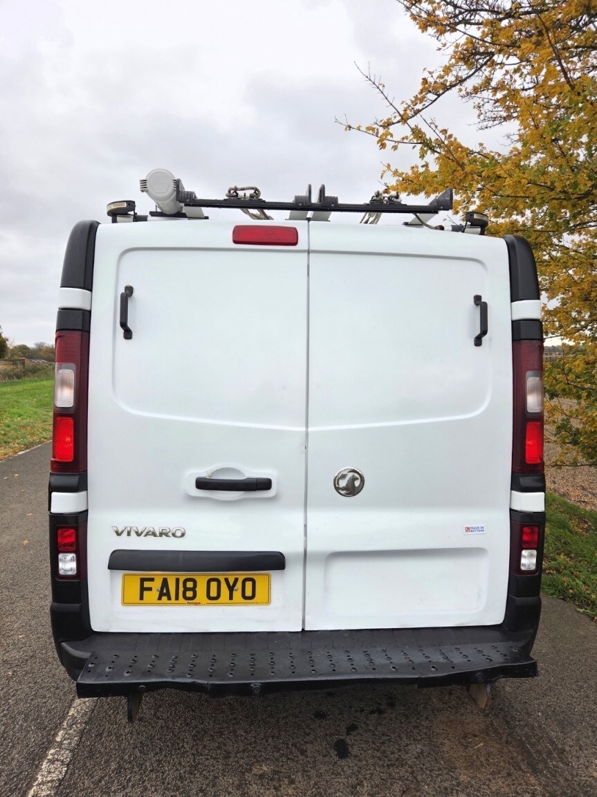 Used Vauxhall Vivaro 2018 for sale - 77465015: Photo 5