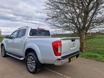 Used Nissan Navara 2018 for sale - 74097793: Photo