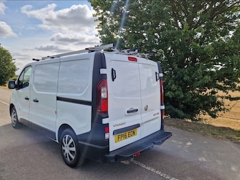 Used Vauxhall Vivaro 2016 for sale - 75425062: Photo