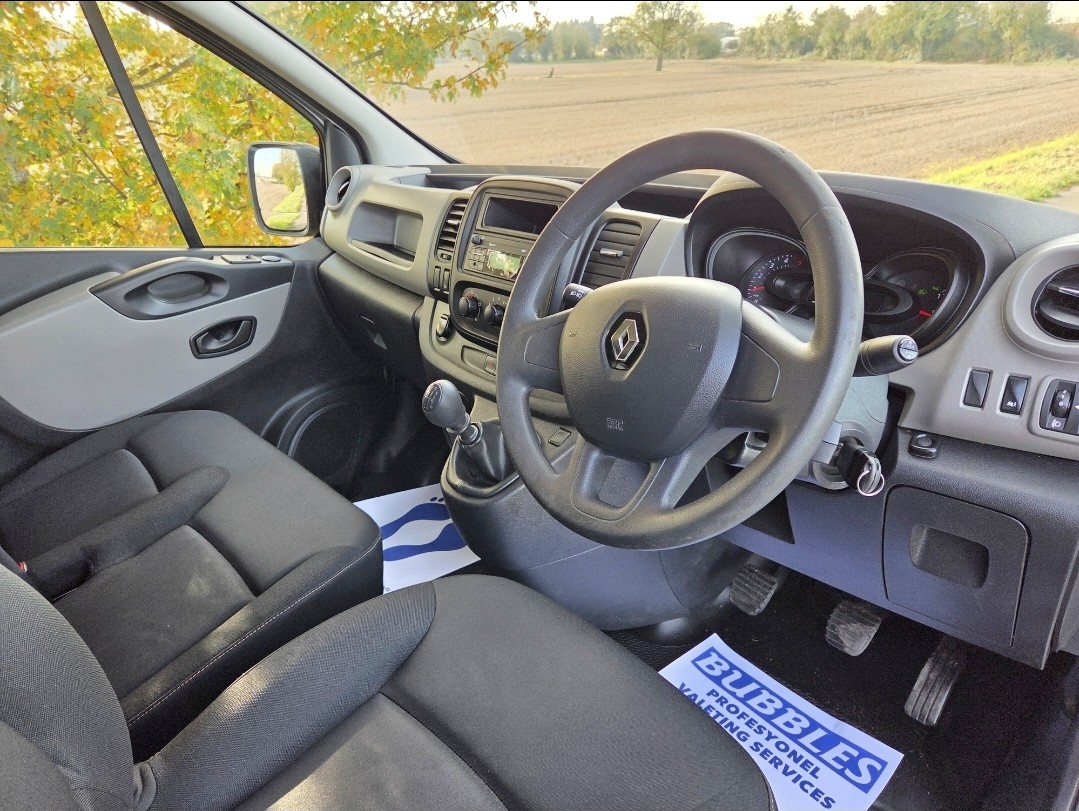 Used Renault Trafic 2017 for sale - 76330304: Photo 12