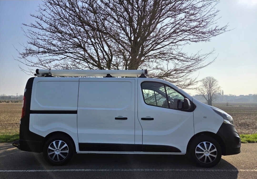 Used Vauxhall Vivaro 2018 for sale - 77766384: Photo 2