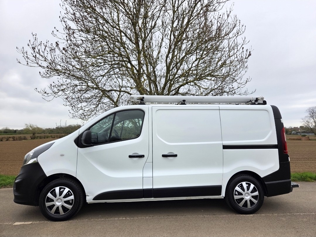 Used Vauxhall Vivaro 2018 for sale - 78062215: Photo 7