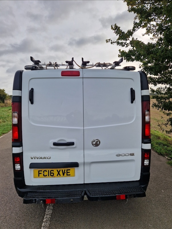 Used Vauxhall Vivaro 2016 for sale - 76134035: Photo 4