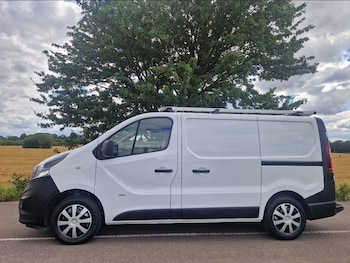 Used Vauxhall Vivaro 2016 for sale - 75262056: Photo
