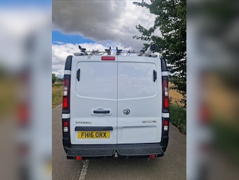Used Vauxhall Vivaro 2016 for sale - 75262056: Photo