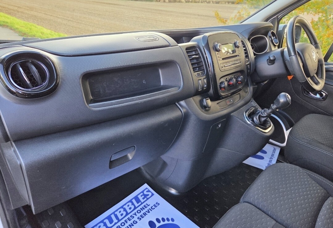 Used Vauxhall Vivaro 2016 for sale - 76412264: Photo 10