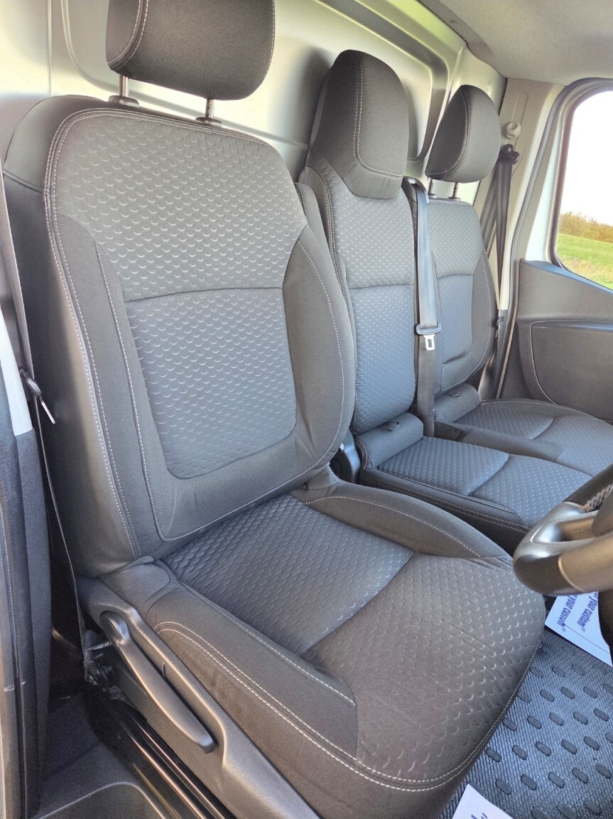 Used Vauxhall Vivaro 2016 for sale - 76412264: Photo 14