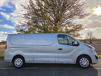 Used Vauxhall Vivaro 2016 for sale - 76412264: Photo