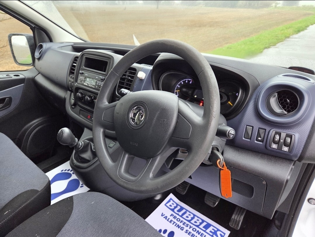 Used Vauxhall Vivaro 2016 for sale - 77508558: Photo 10