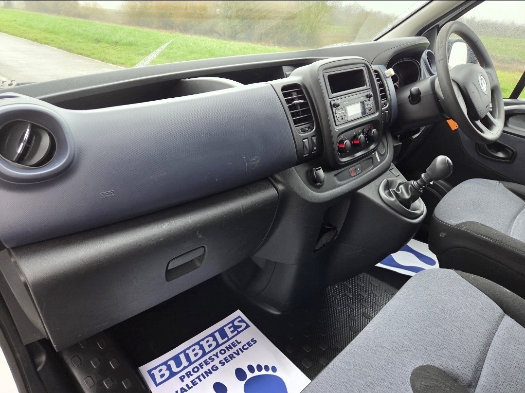 Used Vauxhall Vivaro 2016 for sale - 77508558: Photo 9