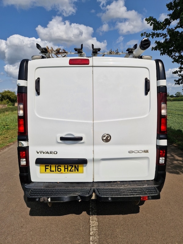 Used Vauxhall Vivaro 2016 for sale - 74812117: Photo 4