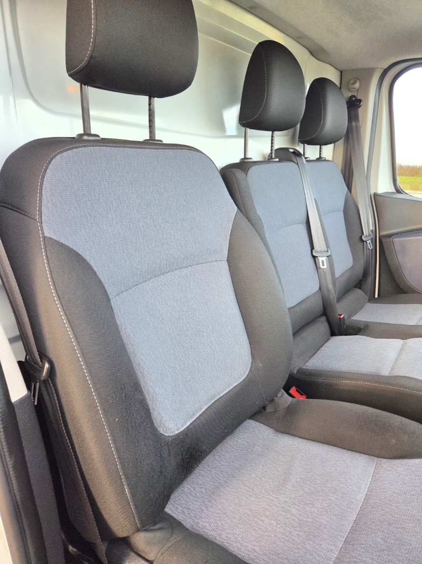 Used Vauxhall Vivaro 2019 for sale - 76863926: Photo 10