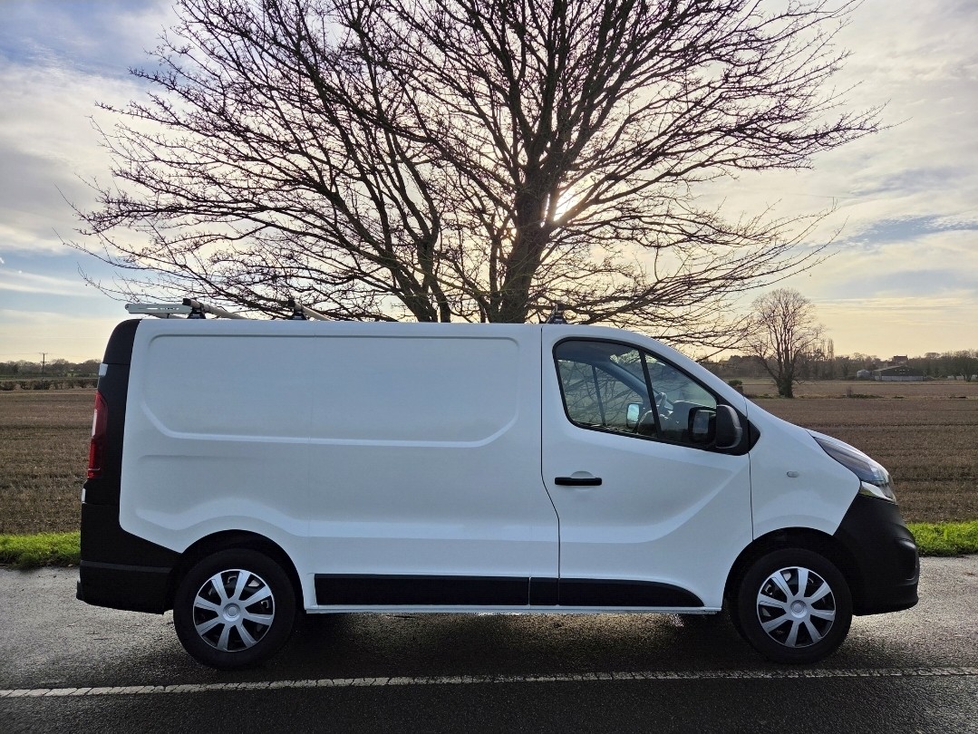 Used Vauxhall Vivaro 2019 for sale - 76863926: Photo 4