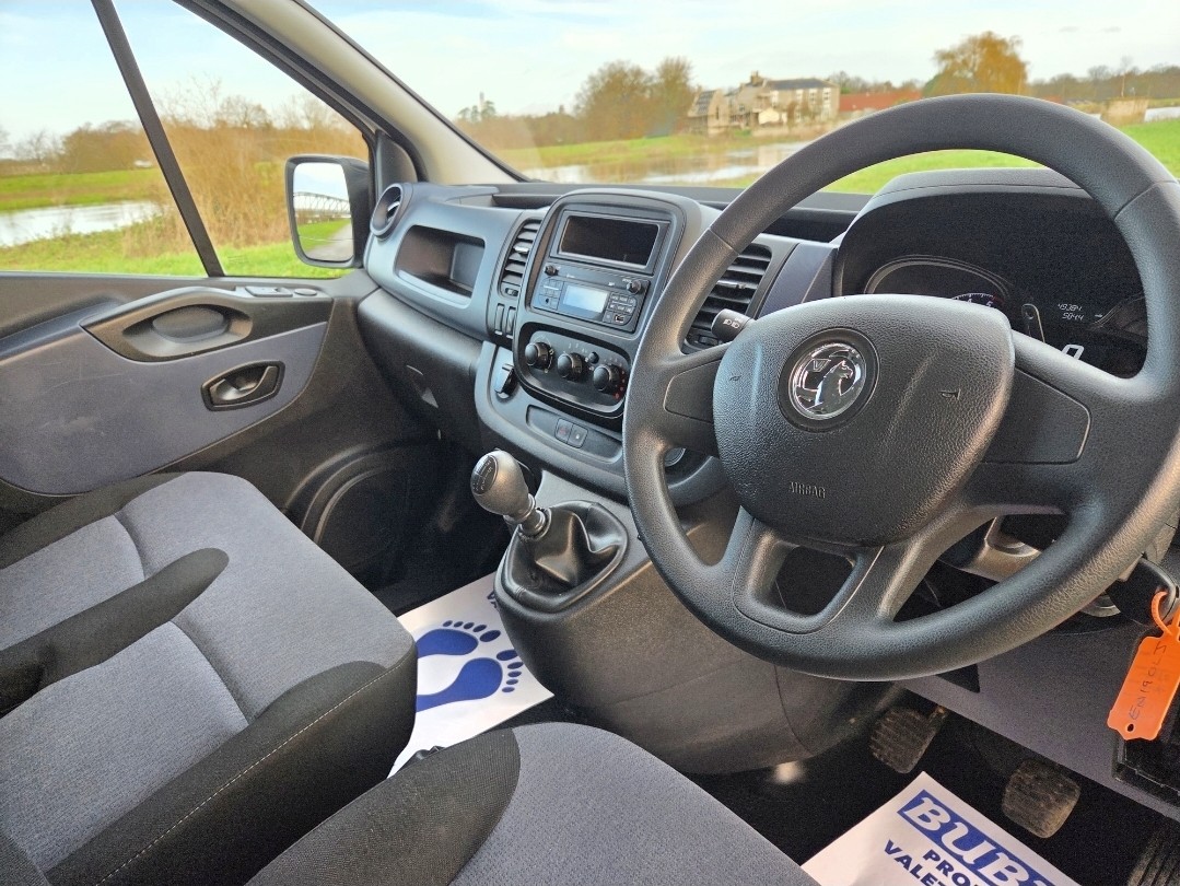 Used Vauxhall Vivaro 2019 for sale - 76863926: Photo 8