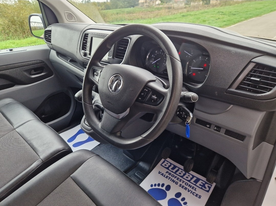 Used Vauxhall Vivaro 2020 for sale - 76330306: Photo 11