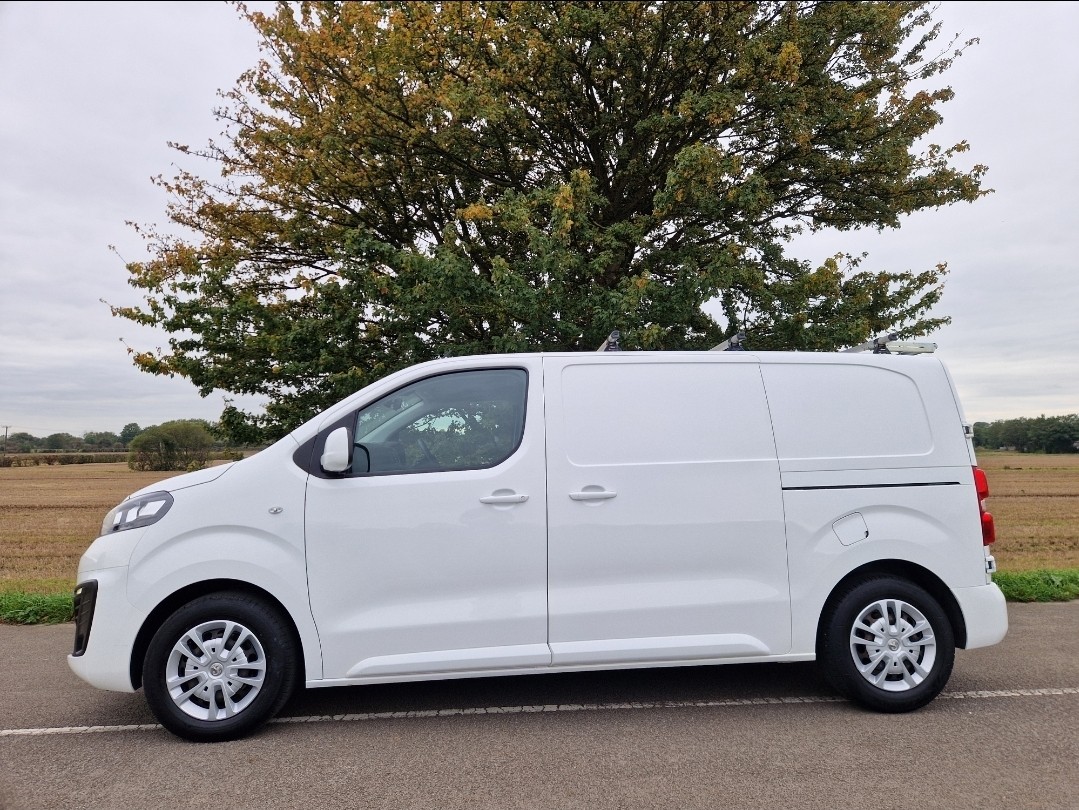 Used Vauxhall Vivaro 2020 for sale - 76330306: Photo 3