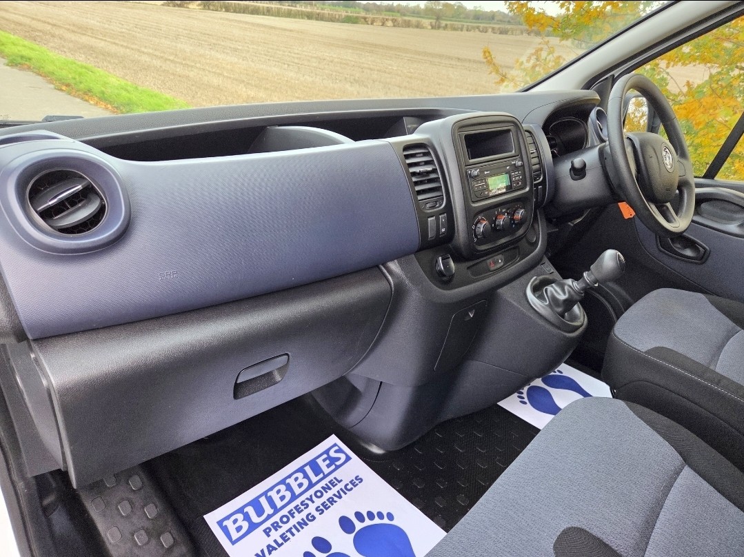 Used Vauxhall Vivaro 2016 for sale - 76471169: Photo 9