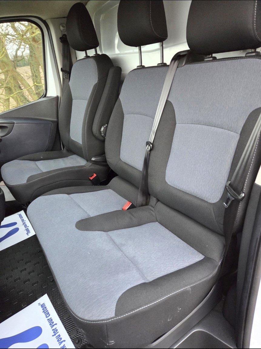 Used Vauxhall Vivaro 2016 for sale - 77045390: Photo 11