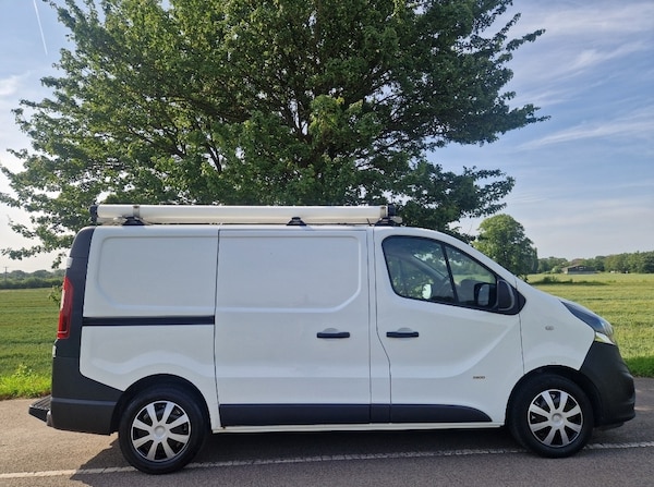 Used Vauxhall Vivaro 2016 for sale - 74938269: Photo 6