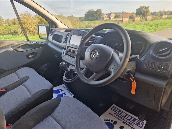 Used Vauxhall Vivaro 2019 for sale - 76293139: Photo 11