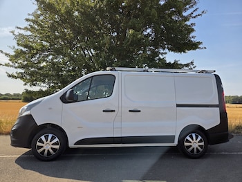 Used Vauxhall Vivaro 2016 for sale - 79410669: Photo