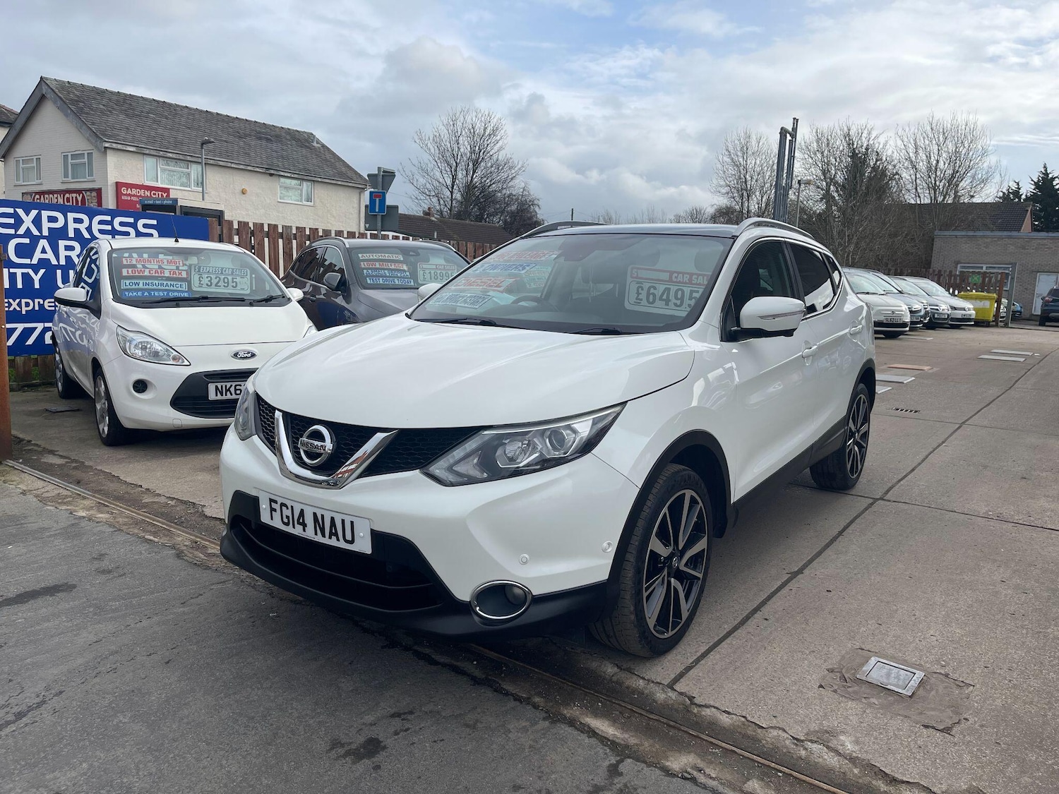 Used Nissan Qashqai 2014 for sale - 77645827: Photo 4