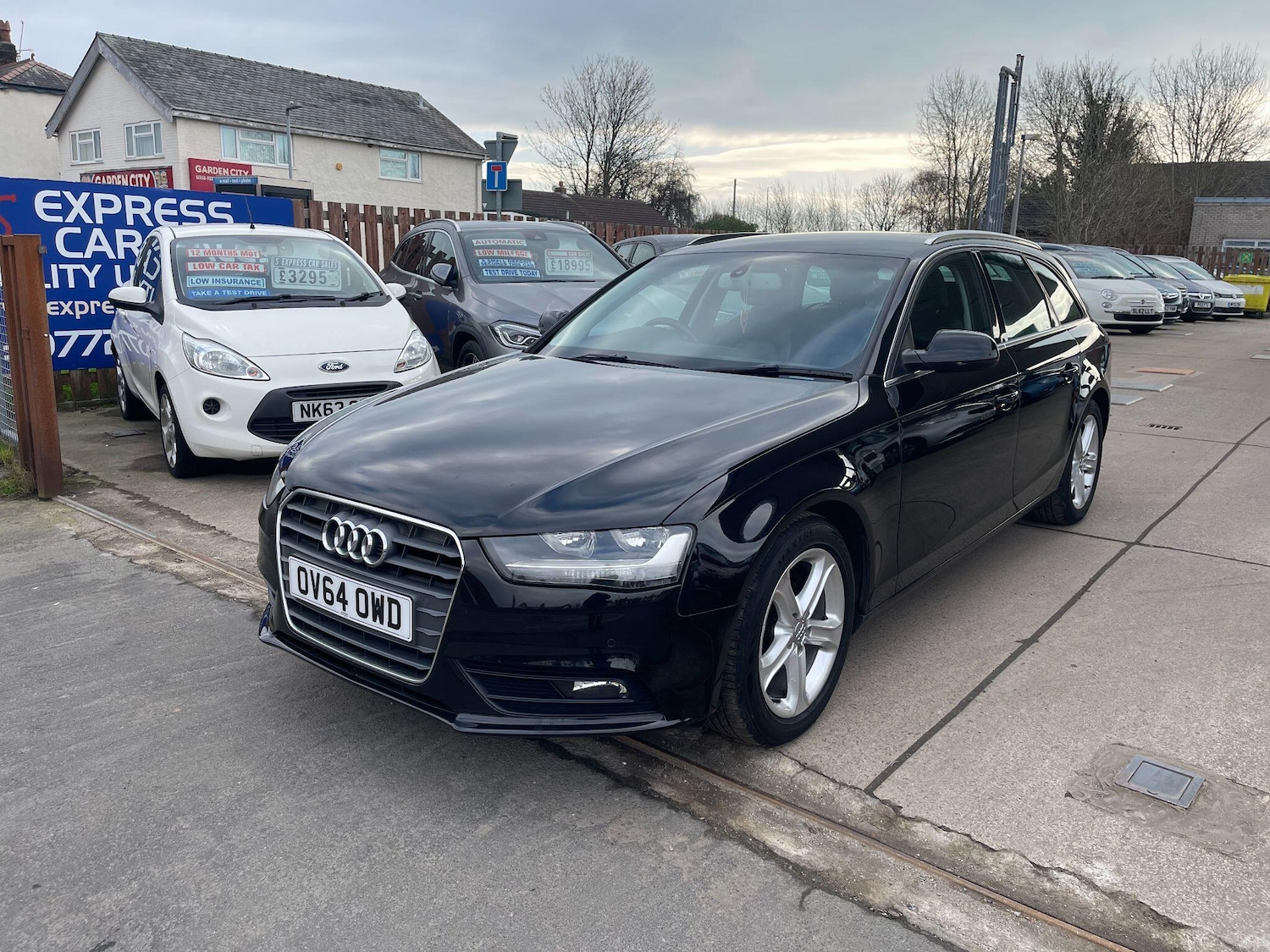 Used Audi A4 2014 for sale - 77670870: Photo 4