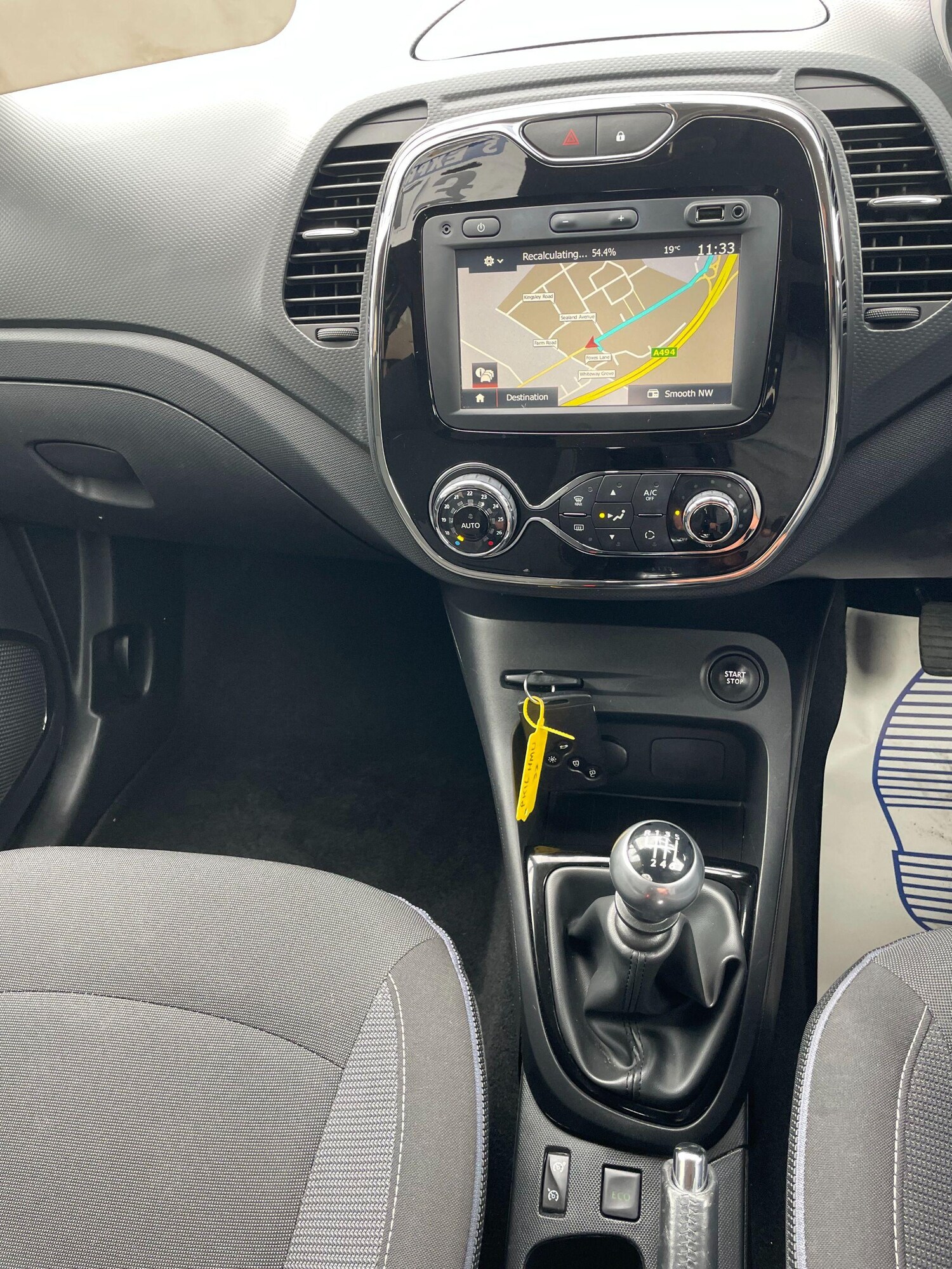 Used Renault Captur for sale - 77490038: Photo 12