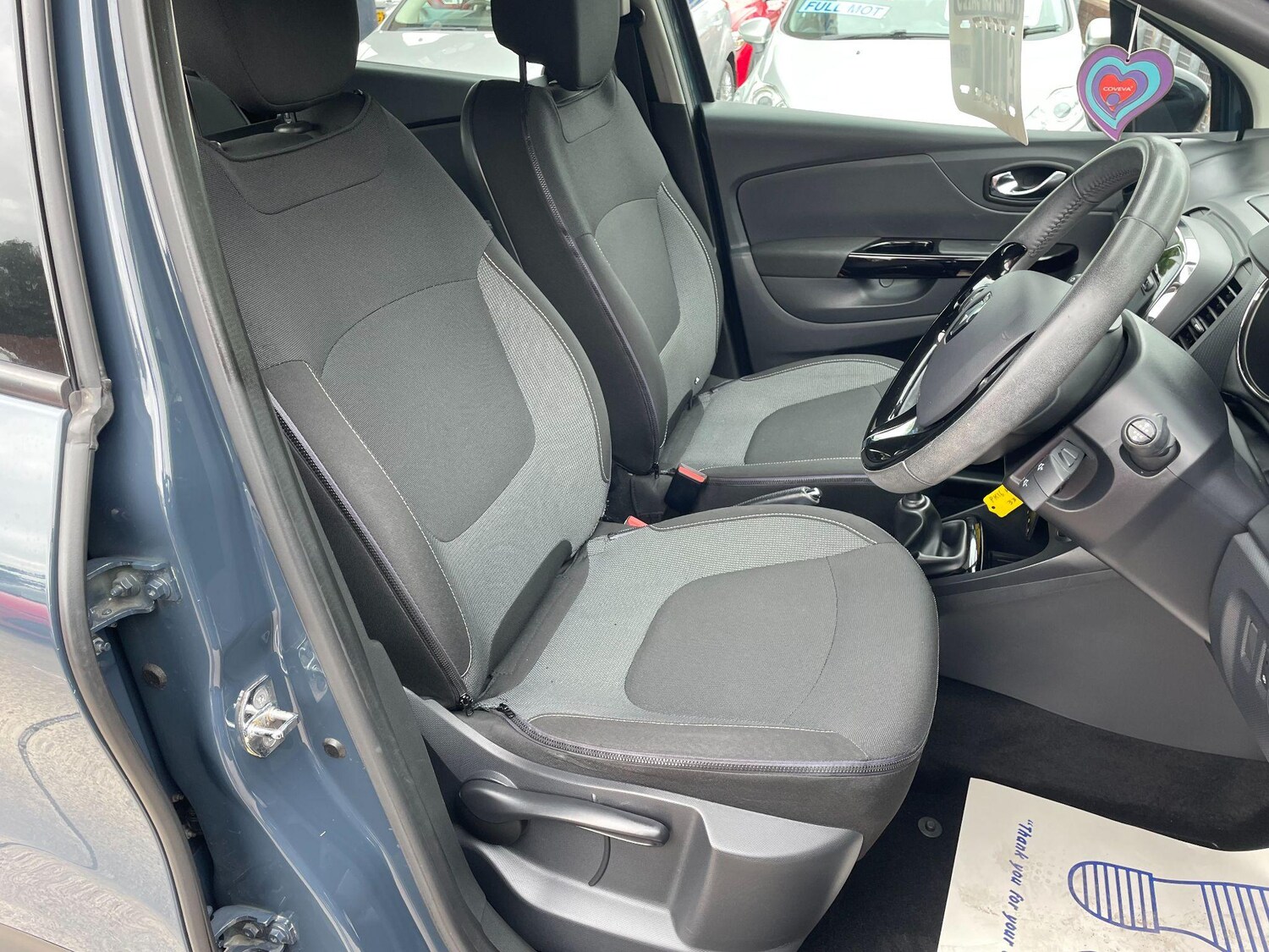 Used Renault Captur for sale - 77490038: Photo 8