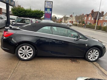 Used Vauxhall Cascada 2015 for sale - 77490063: Photo