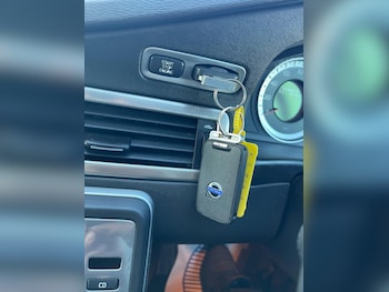 Used Volvo XC70 2011 for sale - 78383917: Photo