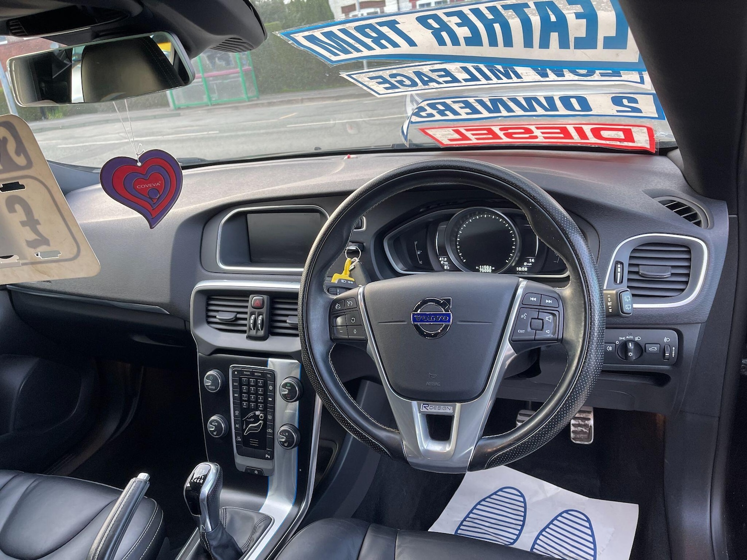 Used Volvo V40 2015 for sale - 77839608: Photo 10