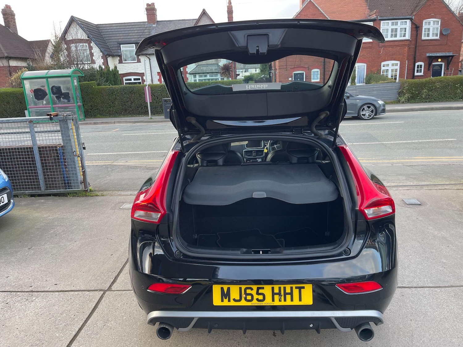 Used Volvo V40 2015 for sale - 77839608: Photo 15