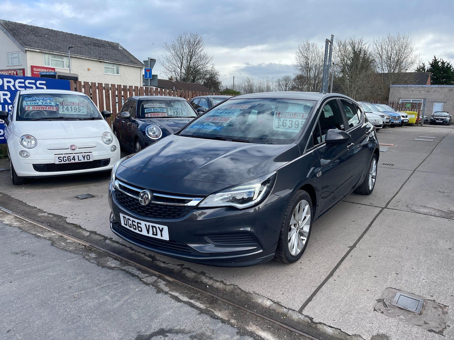 Used Vauxhall Astra for sale - 77883533: Photo 4