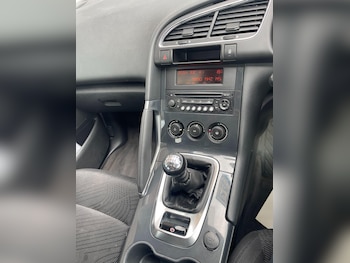 Used Peugeot 3008 2011 for sale - 79074876: Photo