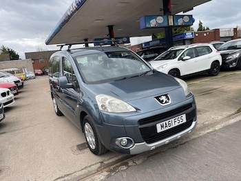 Used Peugeot Partner Tepee 2011 for sale - 78276320: Photo