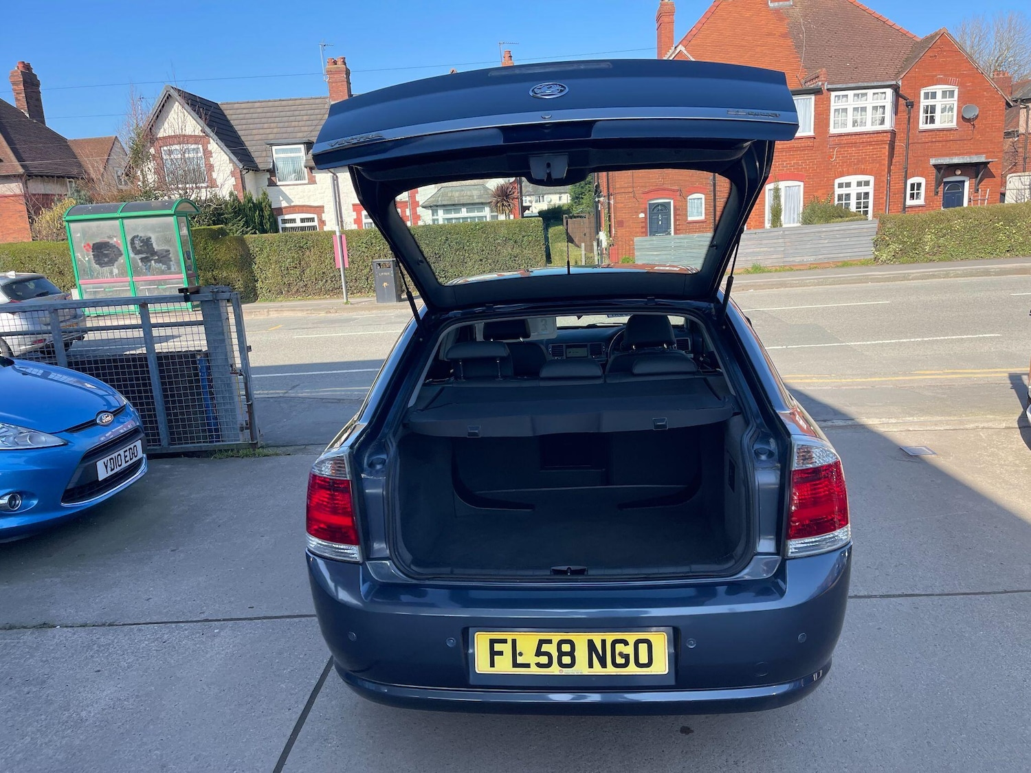 Used Vauxhall Vectra 2008 for sale - 77753663: Photo 17