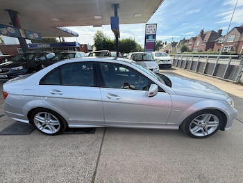 Used Mercedes-Benz C Class 2011 for sale - 79471408: Photo