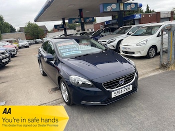 Used Volvo V40 2014 for sale - 79296023: Photo