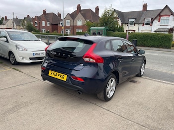 Used Volvo V40 2014 for sale - 79296023: Photo