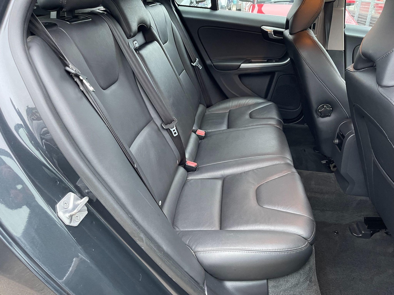 Used Volvo V60 2014 for sale - 77646665: Photo 11