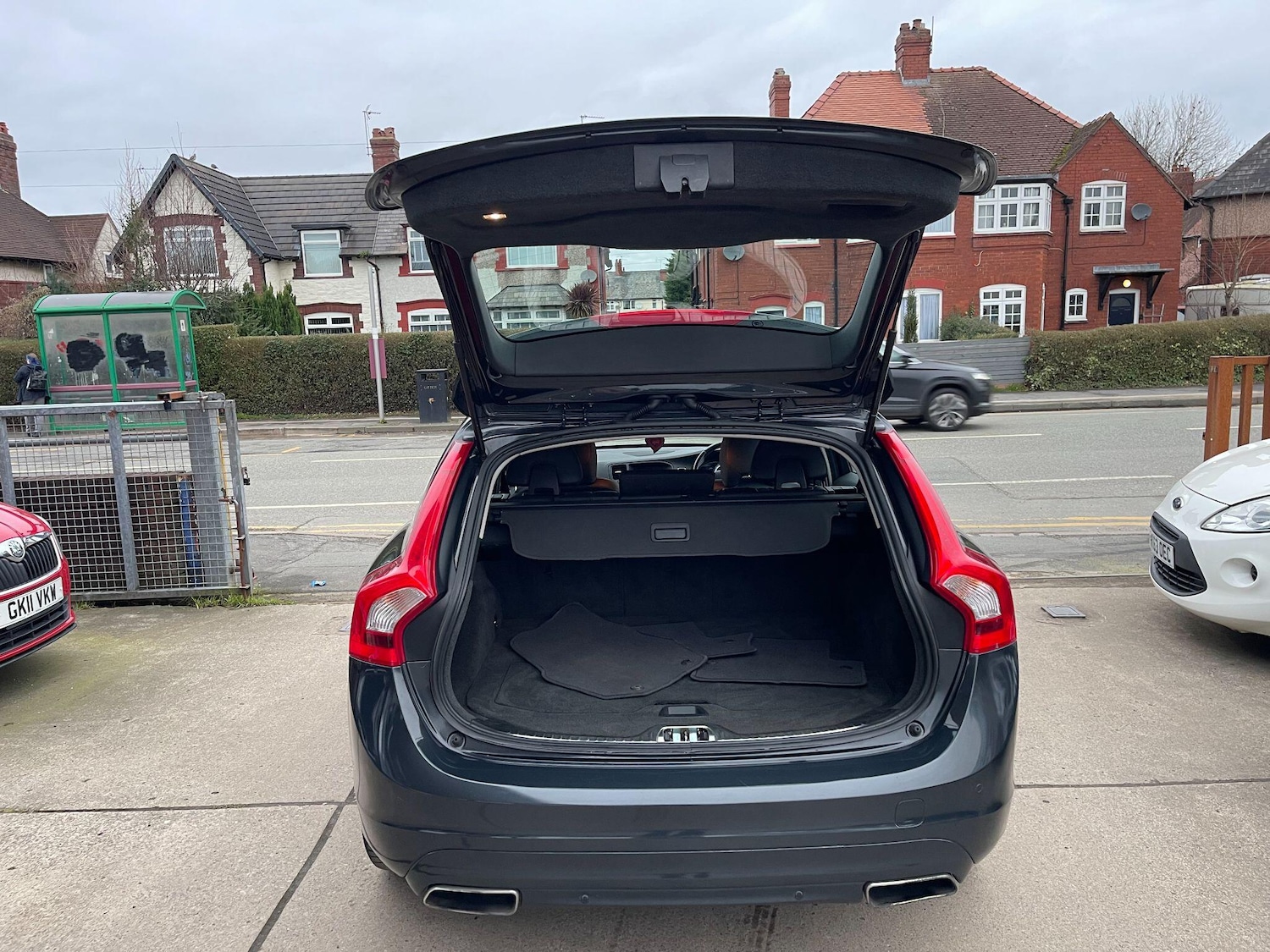 Used Volvo V60 2014 for sale - 77646665: Photo 16